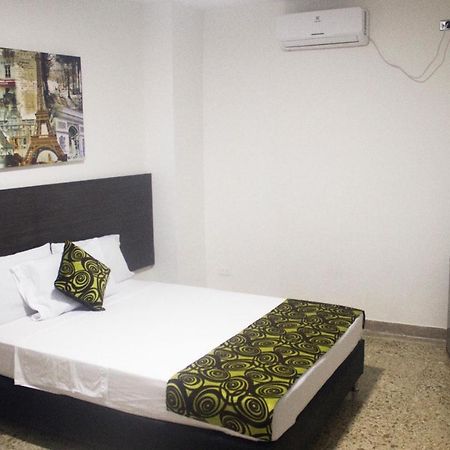Casa Hotel Palmas Del Estadio 2 Медельин Экстерьер фото